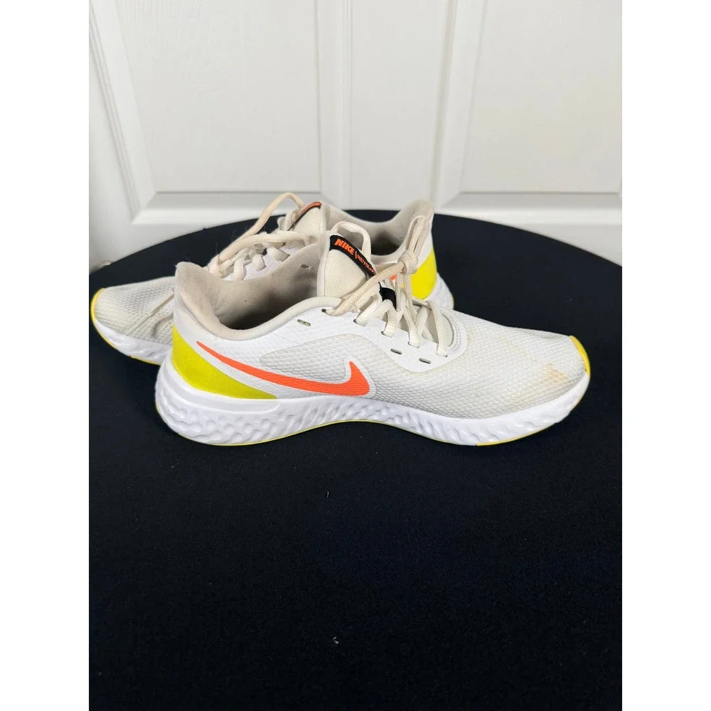 Nike Revolution 5 Womens Running Shoes White Orange Yellow BQ3207-107 Size 8